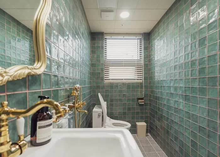 The 23-ravenna, Big Rooms, 6beds, 2bath, Family Suite, 명동8분, 을지로, 동대문, 경복궁, 광화문 도보 여행 *